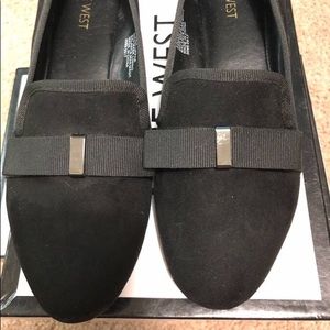 Nine West flats -bow- size 7- original box